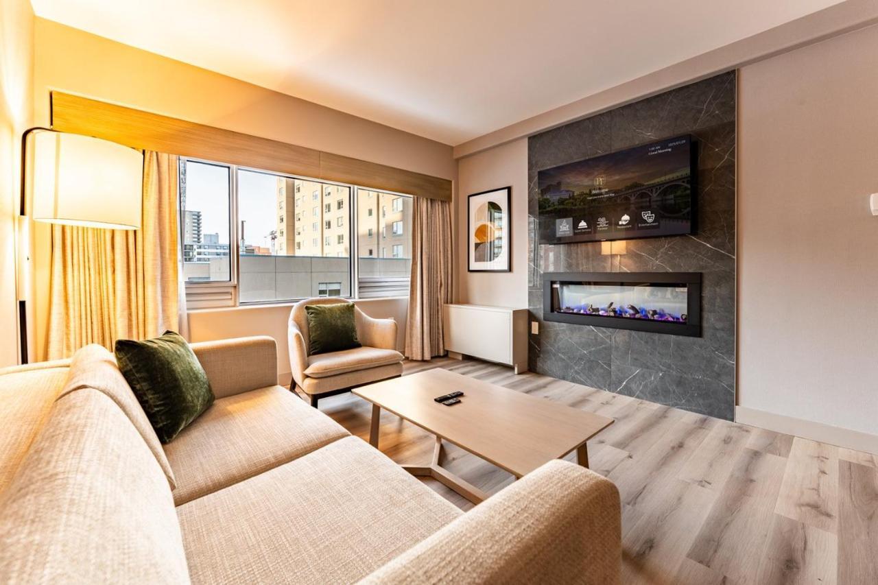 Park Town Hotel Саскатун Екстер'єр фото