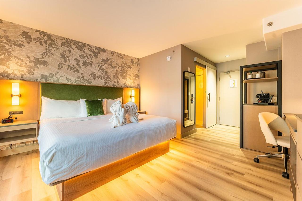 Park Town Hotel Саскатун Екстер'єр фото
