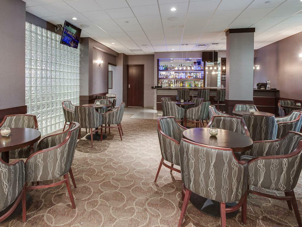Park Town Hotel Саскатун Екстер'єр фото